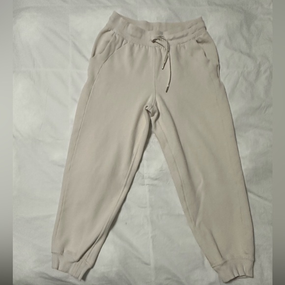 Lululemon Scuba HR joggers - Picture 9 of 14